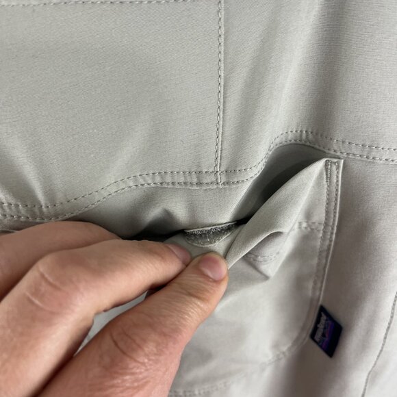 Pantagonia Beige Quick-Dry Lightweight Capris Women's Size 12 - Picture 7 of 11